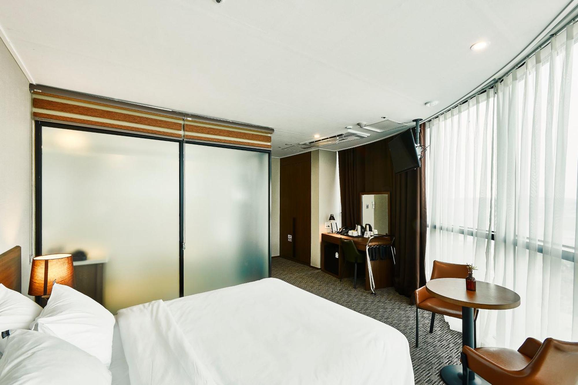 Golden Harbor Hotel 平泽市 外观 照片