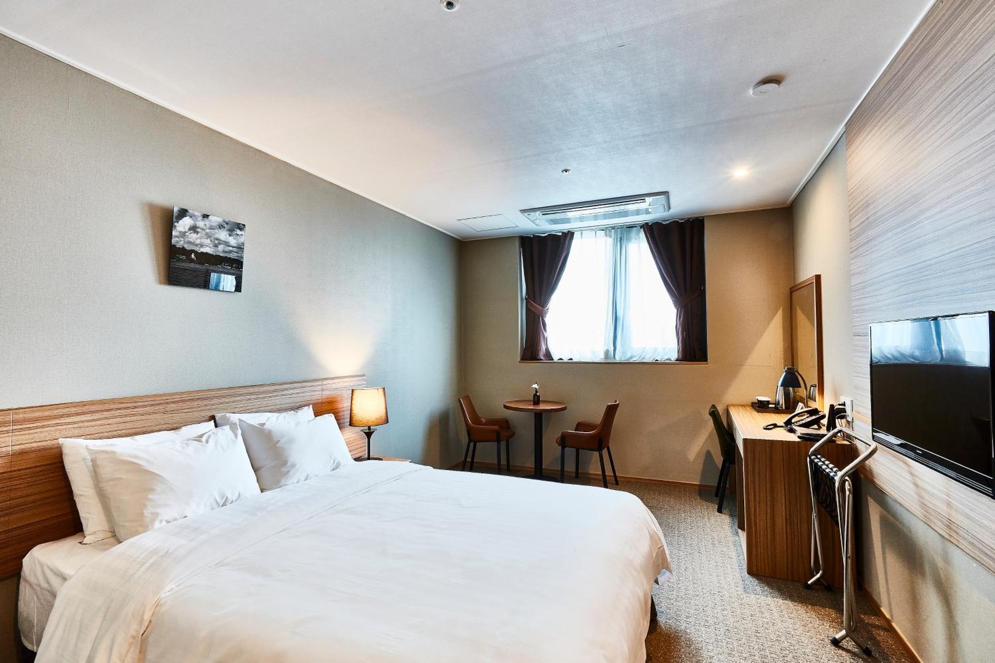 Golden Harbor Hotel 平泽市 外观 照片