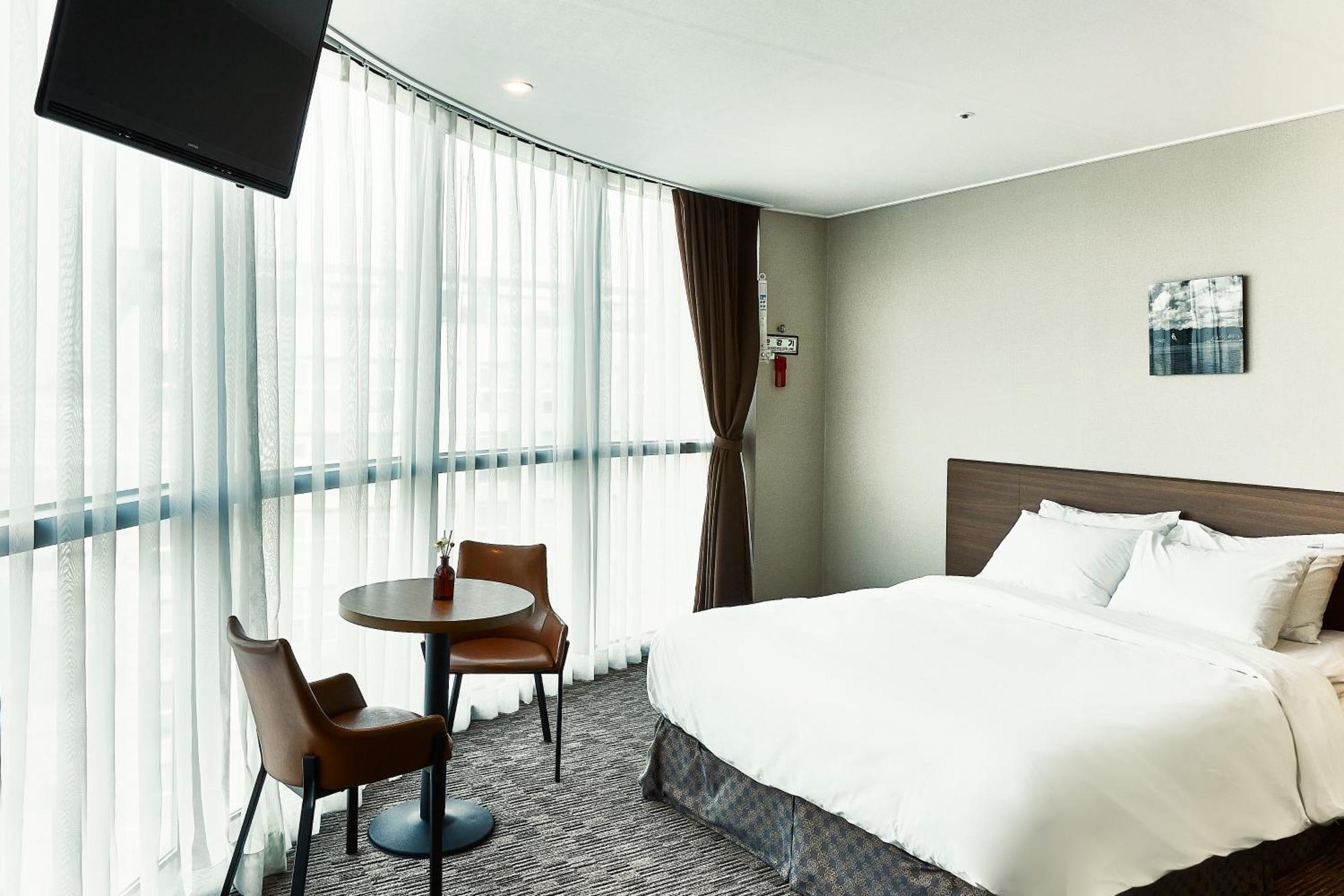 Golden Harbor Hotel 平泽市 外观 照片