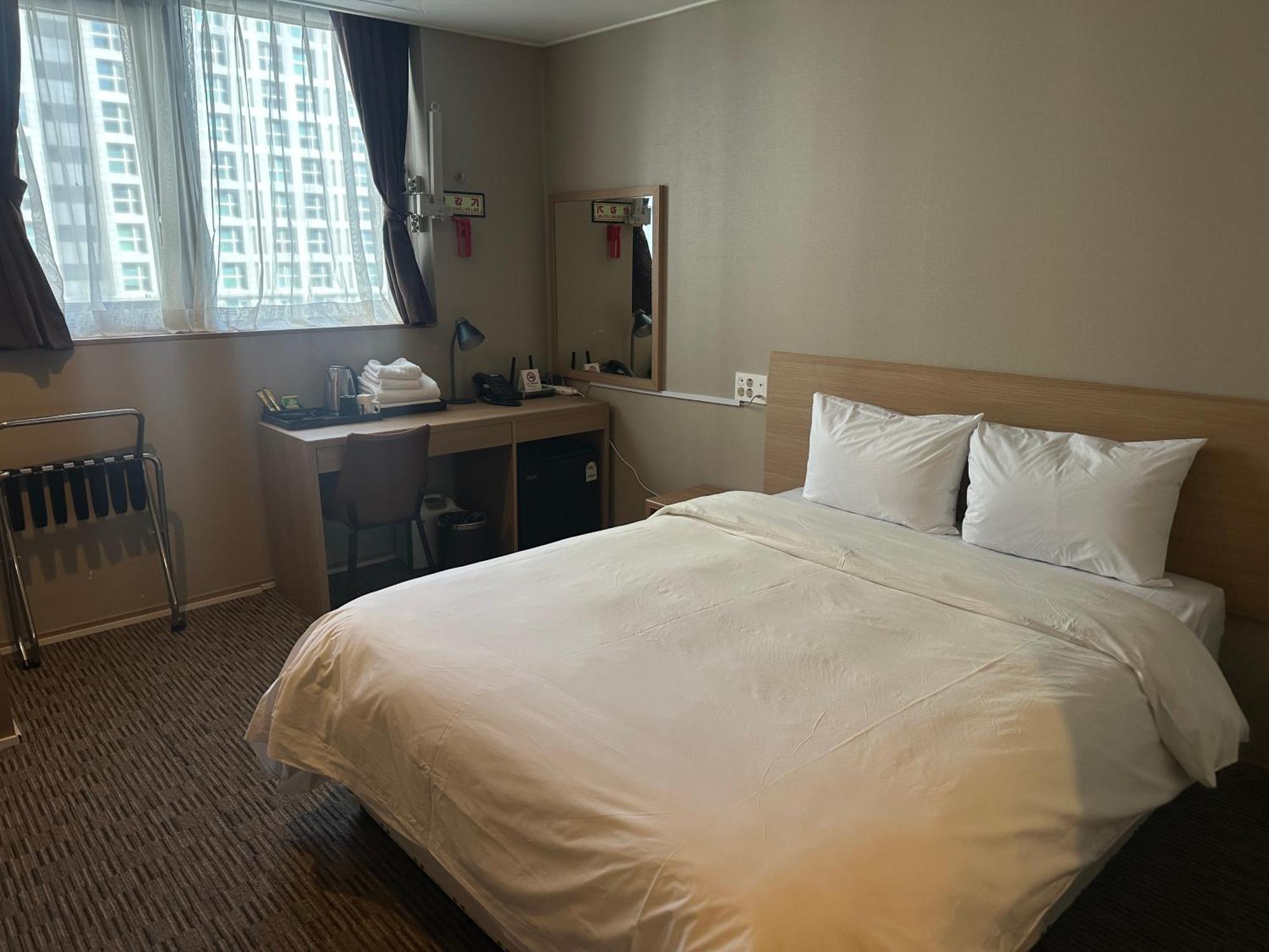 Golden Harbor Hotel 平泽市 外观 照片
